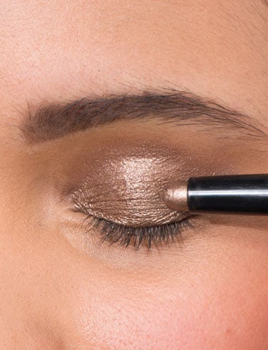 Applying Long-Wear Base Applying Long-Wear Base